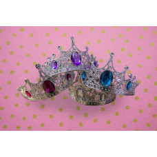 TIARA PRINCESA CON GEMAS PLATEADA PLASTICA